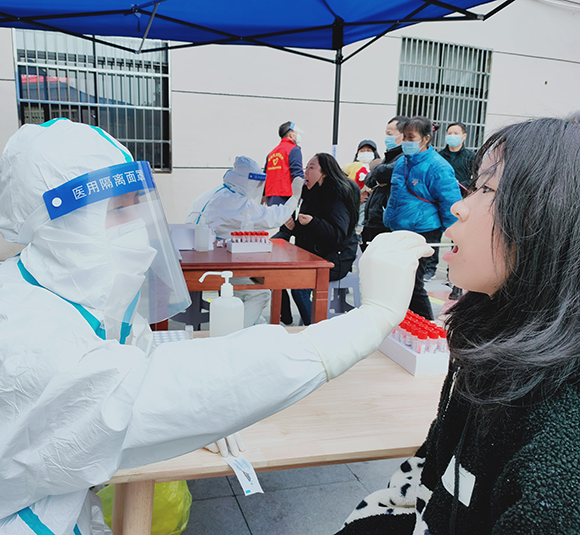 聞令而動 筑牢疫情防控屏障——瑞昌市婦幼保健院緊急開展核酸采樣工作